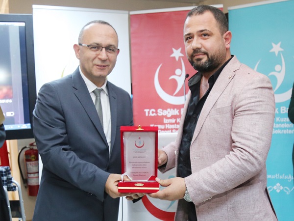 Engelleri Kaldırdı, 3 Yıldızlı Kırmızı Bayrağı Astı